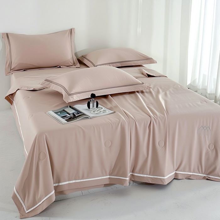 91家纺网 家纺一手货源 找家纺 欧夏家纺 2026新款氢氧丝凉感刺绣夏被拼角夏被纯色夏凉被空调被子薄被直播供货外贸 拿铁咖