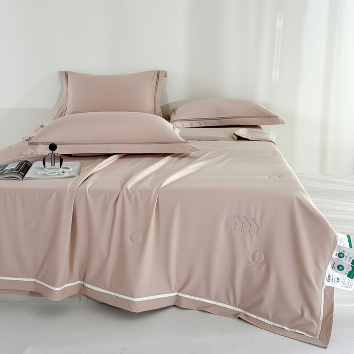 91家纺网 家纺一手货源 找家纺 欧夏家纺 2026新款氢氧丝凉感刺绣夏被拼角夏被纯色夏凉被空调被子薄被直播供货外贸 拿铁咖