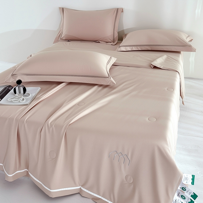 91家纺网 家纺一手货源 找家纺 欧夏家纺 2026新款氢氧丝凉感刺绣夏被拼角夏被纯色夏凉被空调被子薄被直播供货外贸 拿铁咖