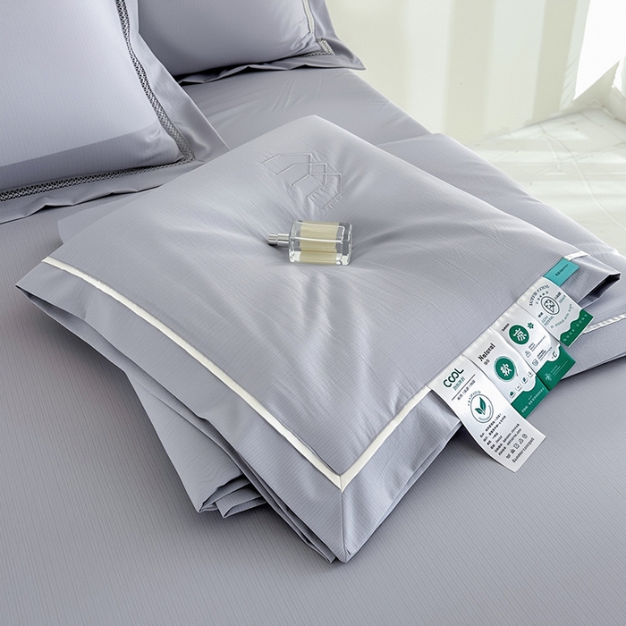 91家纺网 家纺一手货源 找家纺 欧夏家纺 2026新款氢氧丝凉感刺绣夏被拼角夏被纯色夏凉被空调被子薄被直播供货外贸 绅士灰