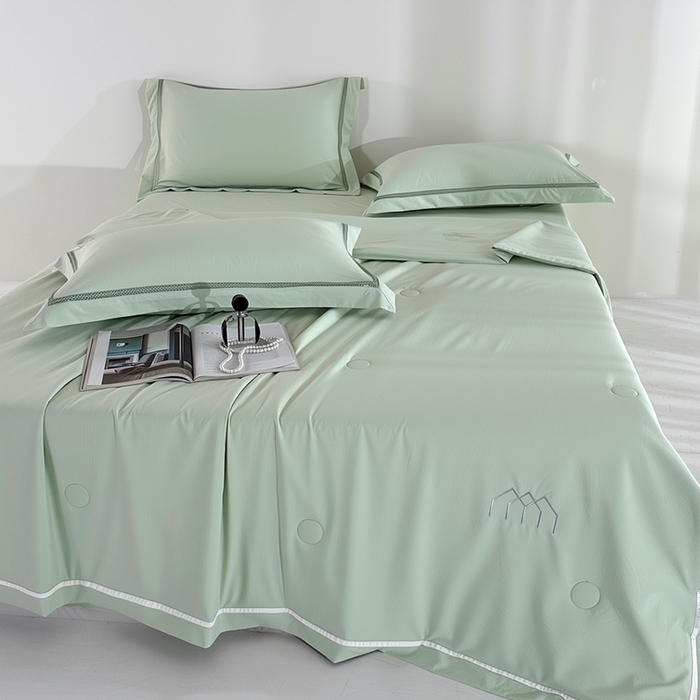 91家纺网 家纺一手货源 找家纺 欧夏家纺 2026新款氢氧丝凉感刺绣夏被拼角夏被纯色夏凉被空调被子薄被直播供货外贸 夏草绿