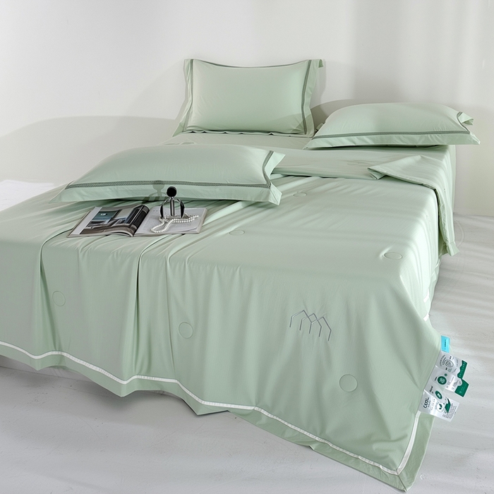 91家纺网 家纺一手货源 找家纺 欧夏家纺 2026新款氢氧丝凉感刺绣夏被拼角夏被纯色夏凉被空调被子薄被直播供货外贸 夏草绿