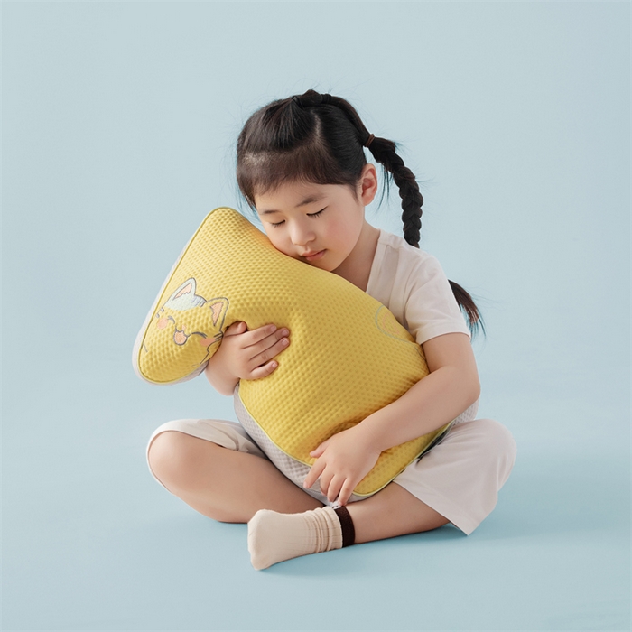 91家纺网 家纺一手货源 找家纺 麦肯锡 2026新款猫豆豆荞麦枕 奶泡黄