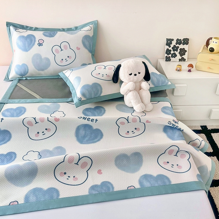 91家纺网 家纺一手货源 找家纺 倾慕家纺 2026新款A类满天星提花凉感凉席系列 蓝色爱恋