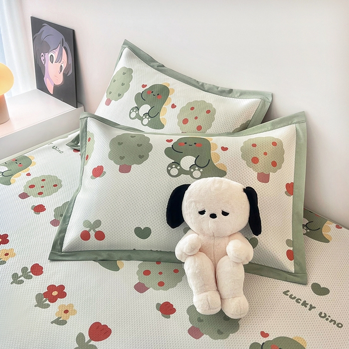 91家纺网 家纺一手货源 找家纺 倾慕家纺 2026新款A类满天星提花凉感凉席系列 森林龙宝宝