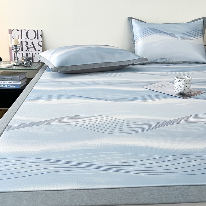 91家纺网 家纺一手货源 找家纺 倾慕家纺 2026新款A类简约风牛奶丝数码印花冰丝凉席 舞动乐符