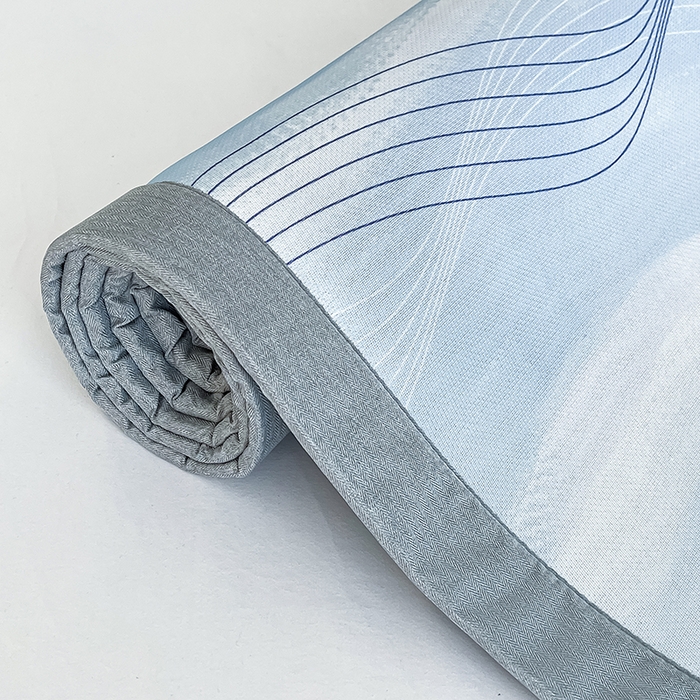 91家纺网 家纺一手货源 找家纺 倾慕家纺 2026新款A类简约风牛奶丝数码印花冰丝凉席 舞动乐符