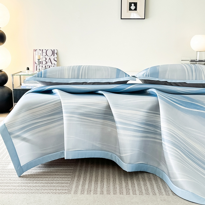 91家纺网 家纺一手货源 找家纺 倾慕家纺 2026新款A类简约风牛奶丝数码印花冰丝凉席 曲线幻影蓝