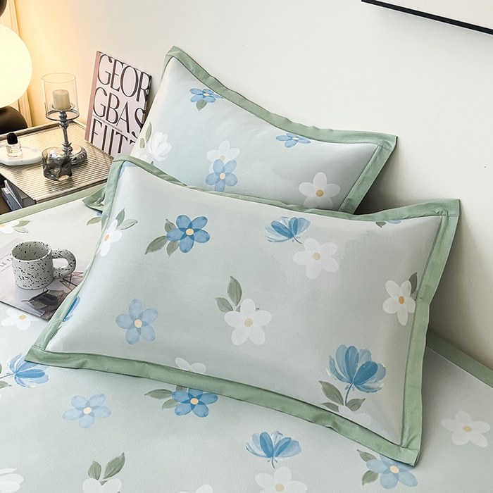 91家纺网 家纺一手货源 找家纺 倾慕家纺 2026新款A类简约风牛奶丝数码印花冰丝凉席 梦幻花朵绿