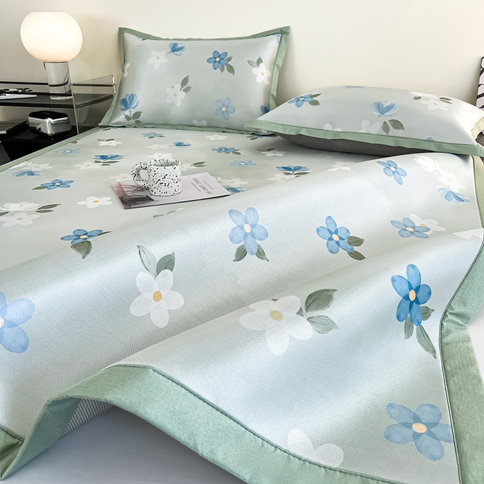 91家纺网 家纺一手货源 找家纺 倾慕家纺 2026新款A类简约风牛奶丝数码印花冰丝凉席 梦幻花朵绿