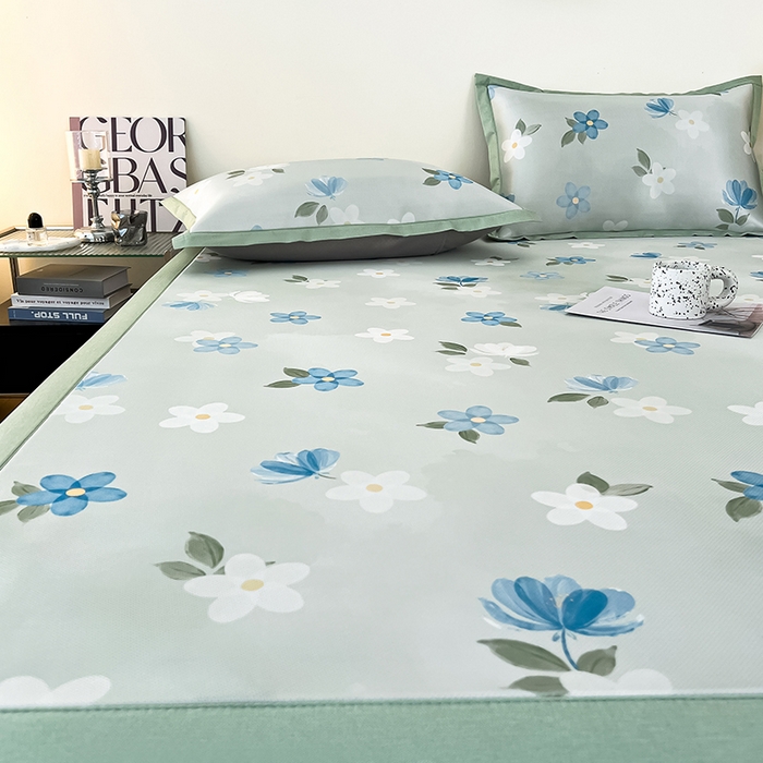 91家纺网 家纺一手货源 找家纺 倾慕家纺 2026新款A类简约风牛奶丝数码印花冰丝凉席 梦幻花朵绿