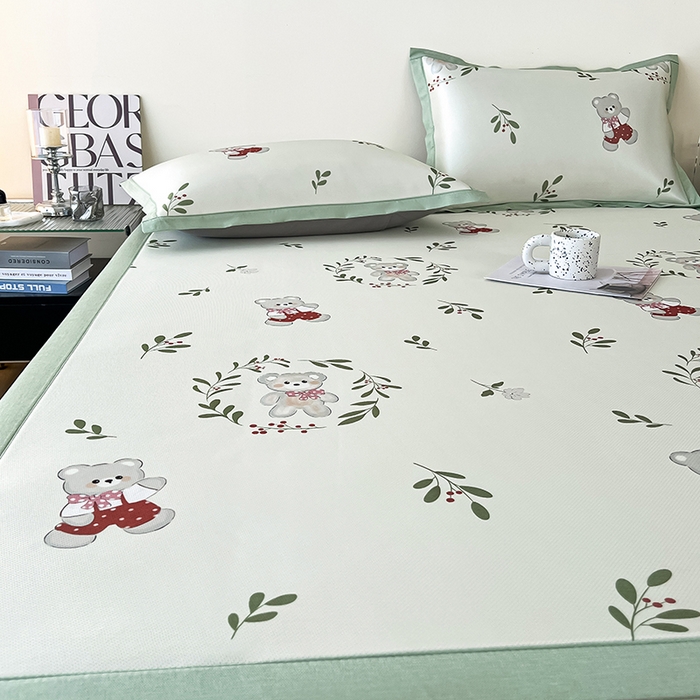 91家纺网 家纺一手货源 找家纺 倾慕家纺 2026新款A类简约风牛奶丝数码印花冰丝凉席 花园熊