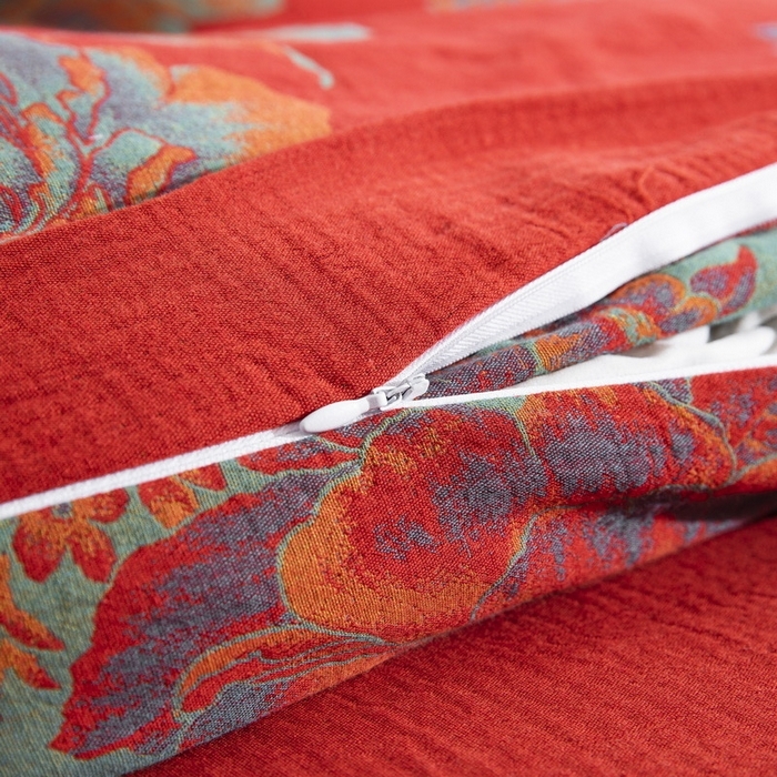 91家纺网 家纺一手货源 找家纺 双层纱家居 2026新款全棉纯棉色织提花拼角飞边款四件套 英伦城堡-正红