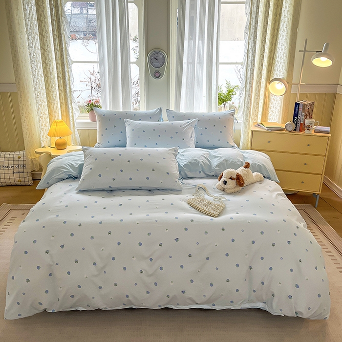 91家纺网 家纺一手货源 找家纺 帛洵家纺 2026新款110g超柔水洗宝宝有氧仿棉四件套（提供买家秀） 草莓多多-兰