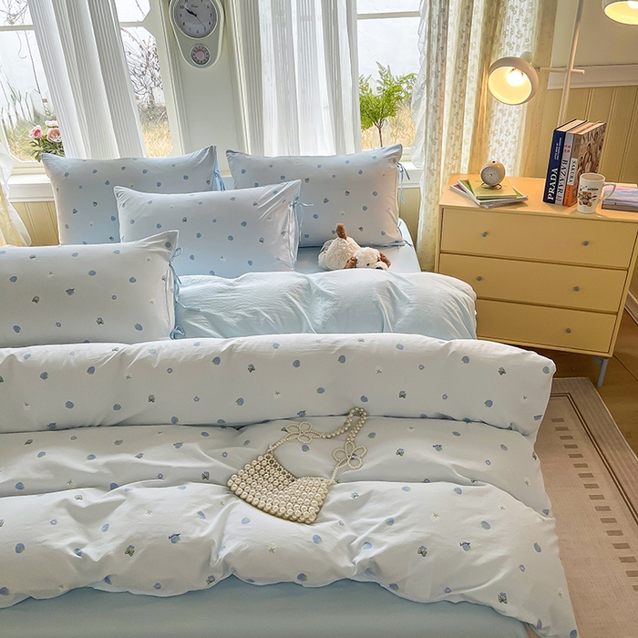 91家纺网 家纺一手货源 找家纺 帛洵家纺 2026新款110g超柔水洗宝宝有氧仿棉四件套（提供买家秀） 草莓多多-兰