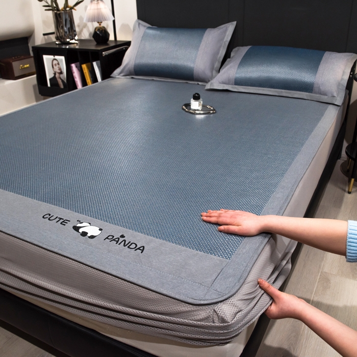 倾慕家纺 2026新款A类刺绣冰藤席--床笠款 刺绣熊猫蓝色床笠款