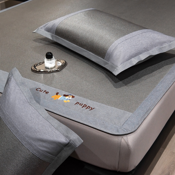 91家纺网 家纺一手货源 找家纺 （总）倾慕家纺 2026新款A类刺绣冰藤席--床笠款