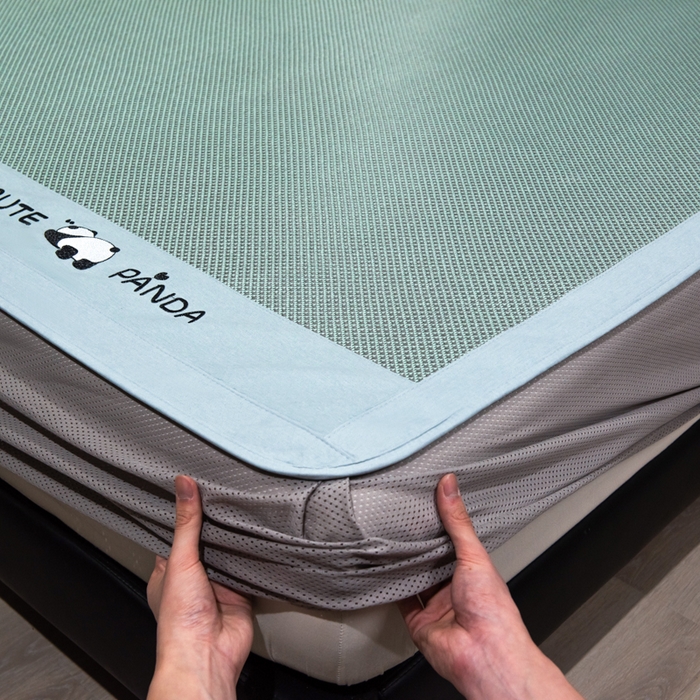 91家纺网 家纺一手货源 找家纺 倾慕家纺 2026新款A类刺绣冰藤席--床笠款 刺绣熊猫绿色床笠款