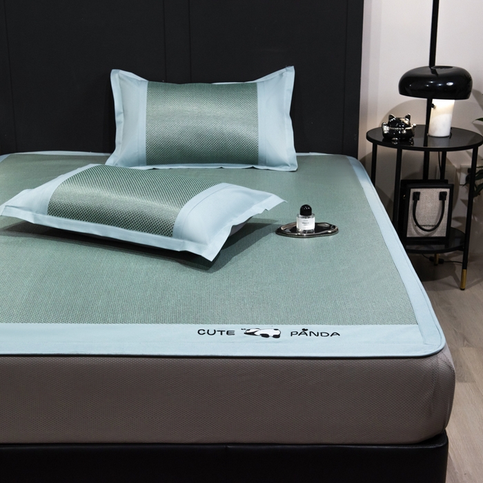 91家纺网 家纺一手货源 找家纺 倾慕家纺 2026新款A类刺绣冰藤席--床笠款 刺绣熊猫绿色床笠款