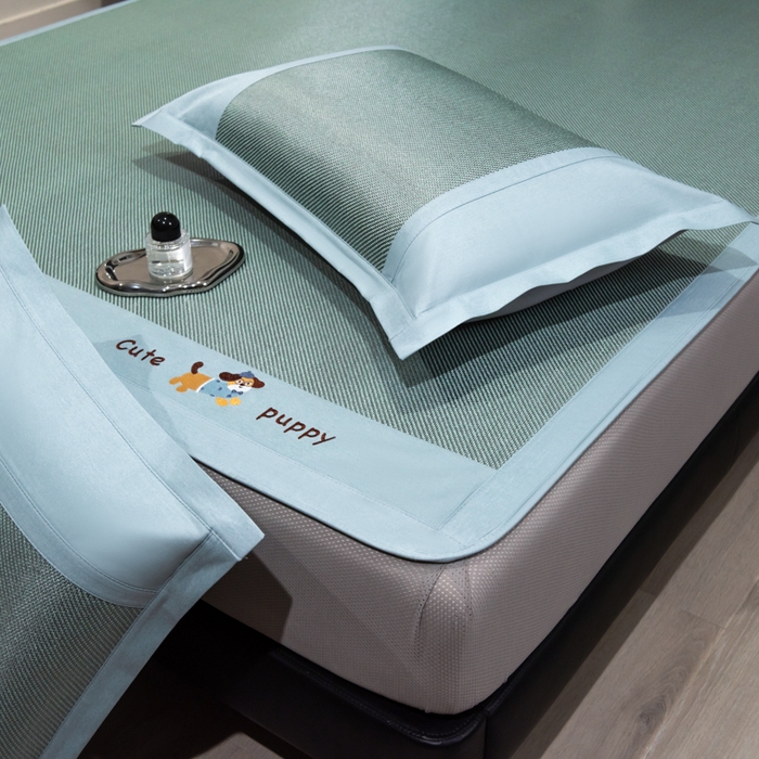 91家纺网 家纺一手货源 找家纺 倾慕家纺 2026新款A类刺绣冰藤席--床笠款 刺绣小狗绿色床笠款