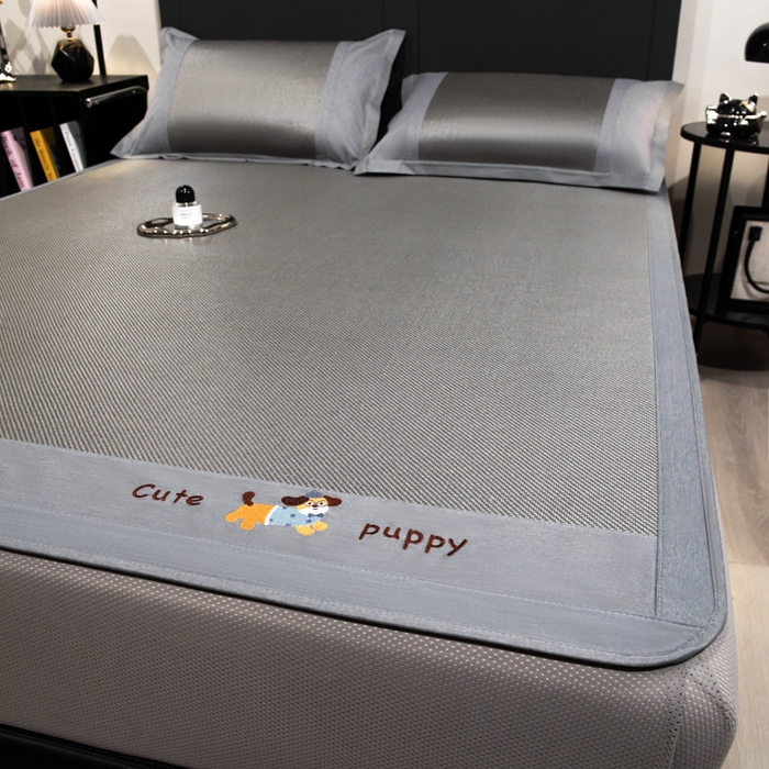 91家纺网 家纺一手货源 找家纺 （总）倾慕家纺 2026新款A类刺绣冰藤席--床笠款