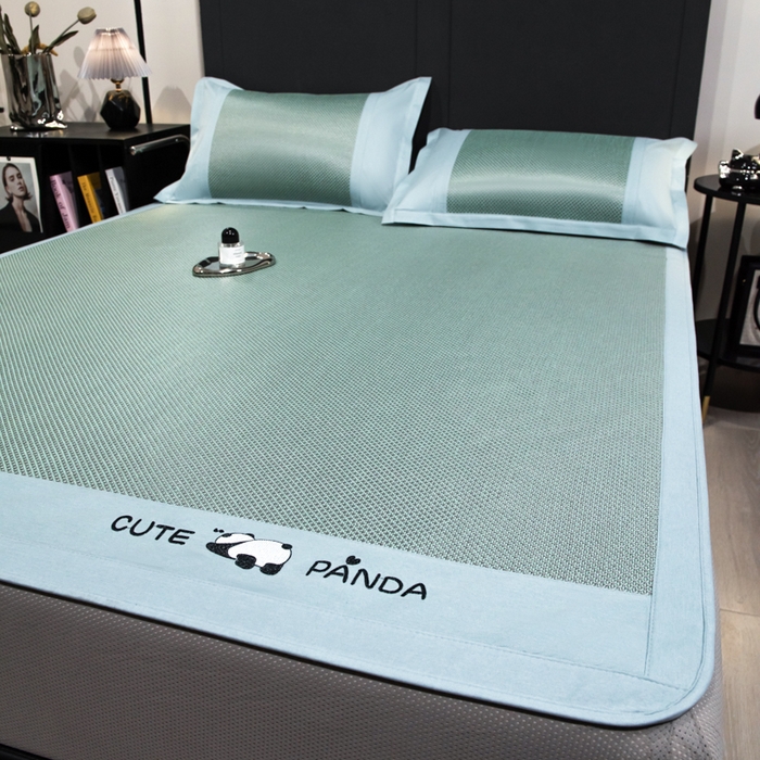 91家纺网 家纺一手货源 找家纺 倾慕家纺 2026新款A类刺绣冰藤席--床笠款 刺绣熊猫绿色床笠款