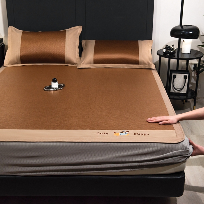 91家纺网 家纺一手货源 找家纺 倾慕家纺 2026新款A类刺绣冰藤席--床笠款 刺绣小狗棕色床笠款