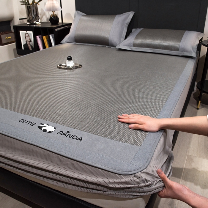 倾慕家纺 2026新款A类刺绣冰藤席--床笠款 刺绣熊猫灰色床笠款