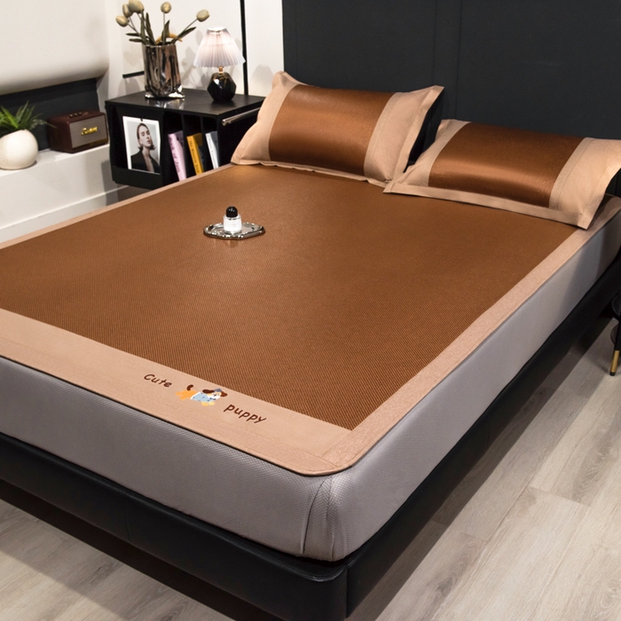 91家纺网 家纺一手货源 找家纺 倾慕家纺 2026新款A类刺绣冰藤席--床笠款 刺绣小狗棕色床笠款