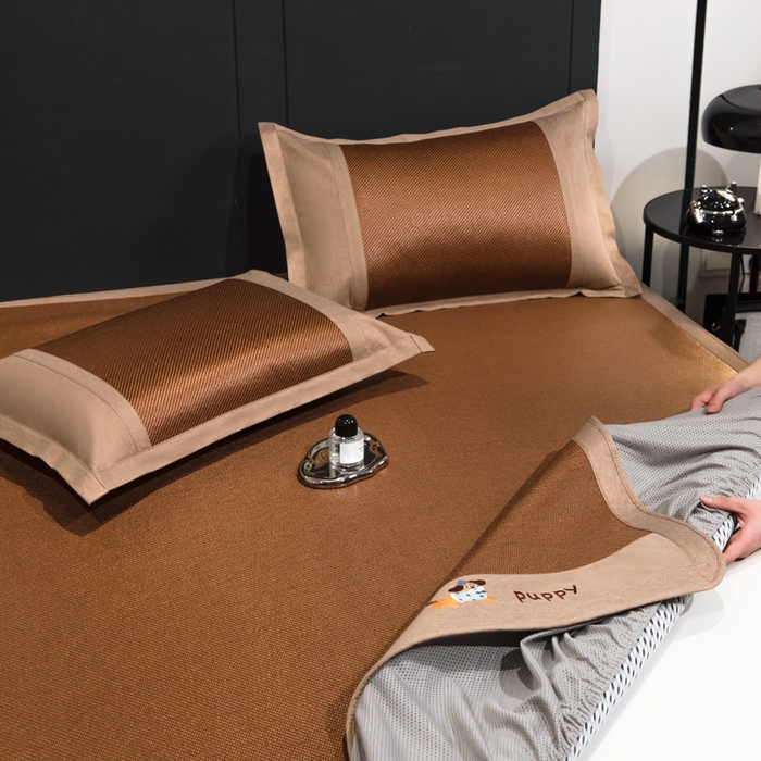 91家纺网 家纺一手货源 找家纺 倾慕家纺 2026新款A类刺绣冰藤席--床笠款 刺绣小狗棕色床笠款