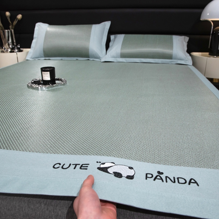 倾慕家纺 2026新款A类刺绣冰藤席--床席款 刺绣熊猫绿色床席款