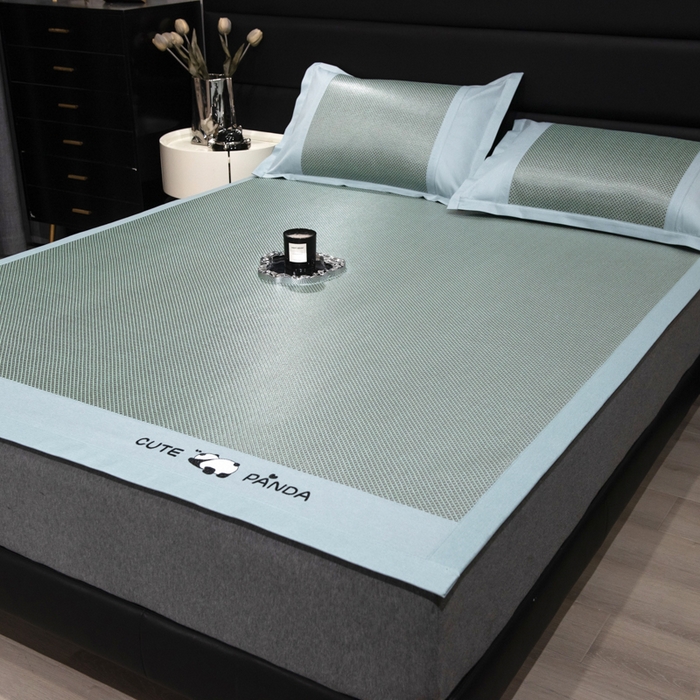 91家纺网 家纺一手货源 找家纺 倾慕家纺 2026新款A类刺绣冰藤席--床席款 刺绣熊猫绿色床席款