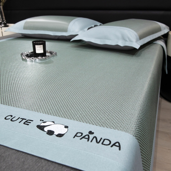 91家纺网 家纺一手货源 找家纺 倾慕家纺 2026新款A类刺绣冰藤席--床席款 刺绣熊猫绿色床席款