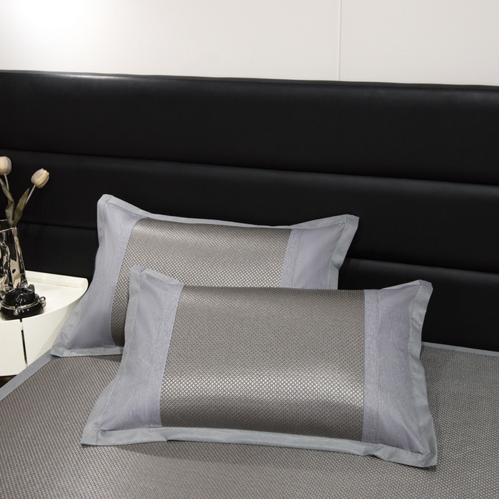 91家纺网 家纺一手货源 找家纺 倾慕家纺 2026新款A类刺绣冰藤席--床席款 刺绣熊猫灰色床席款