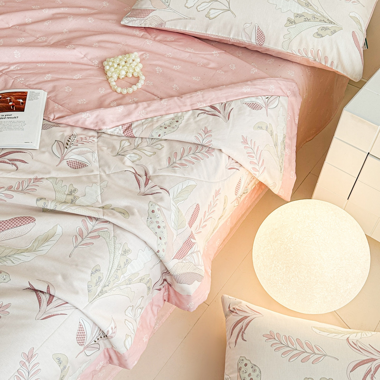 91家纺网 家纺一手货源 找家纺 梵克保罗 2026春夏新款10A抗菌全棉印花夏被被子被芯空调被四件套 多巴胺粉