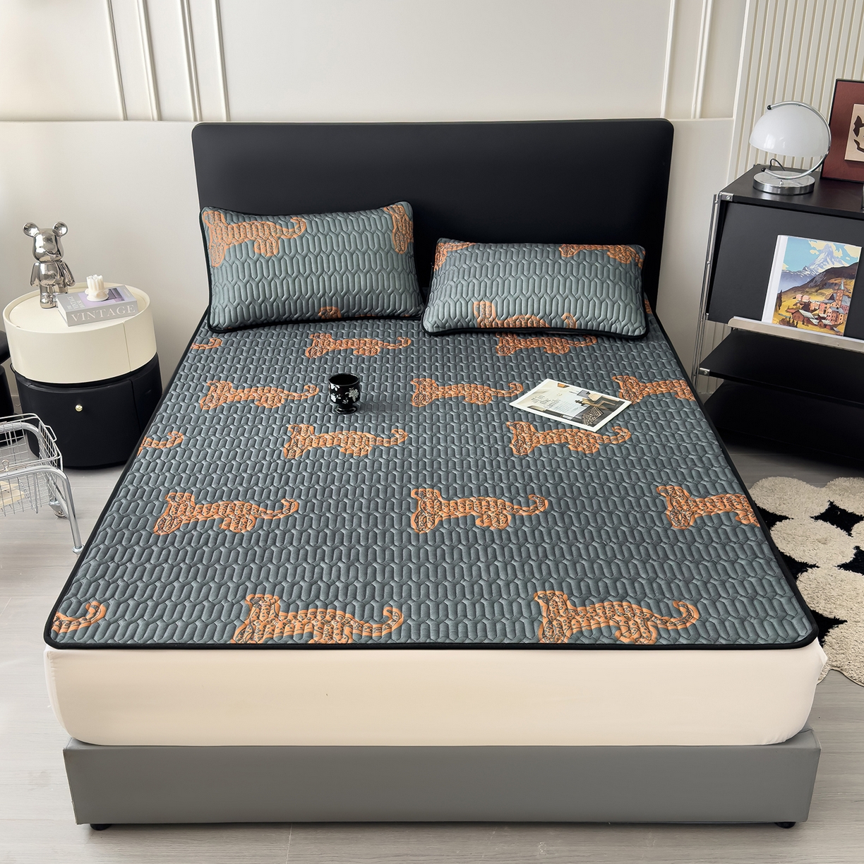 91家纺网 家纺一手货源 找家纺 久云居 2026新款0.05mm加厚乳胶凉席席子 金豹纳福床单款