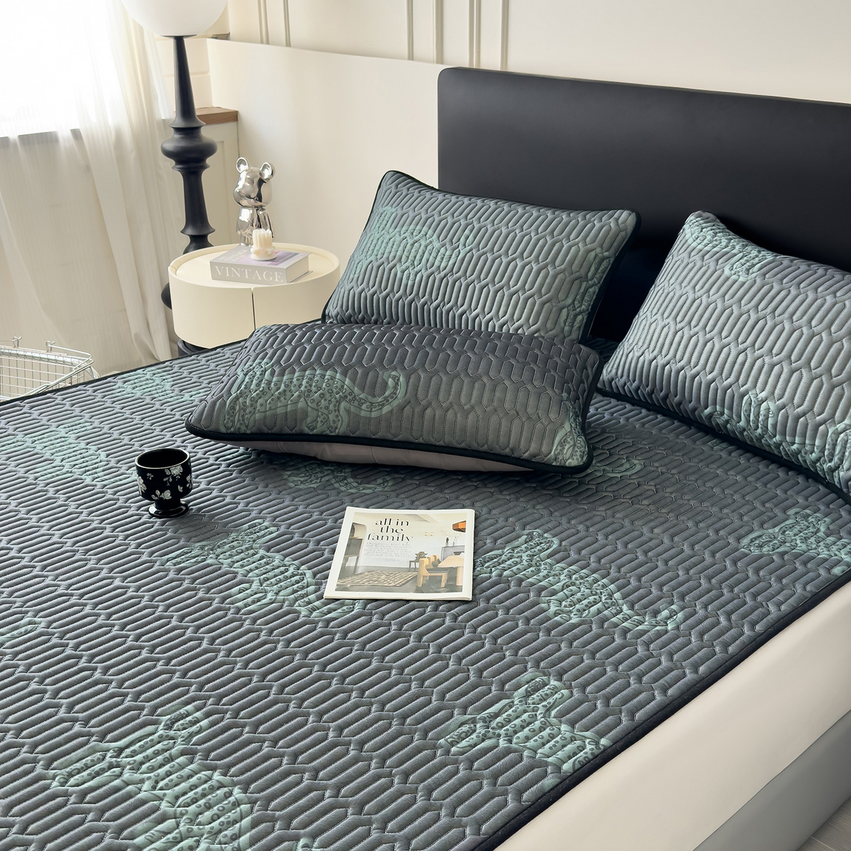 91家纺网 家纺一手货源 找家纺 久云居 2026新款0.05mm加厚乳胶凉席席子 翠影绿豹床单款