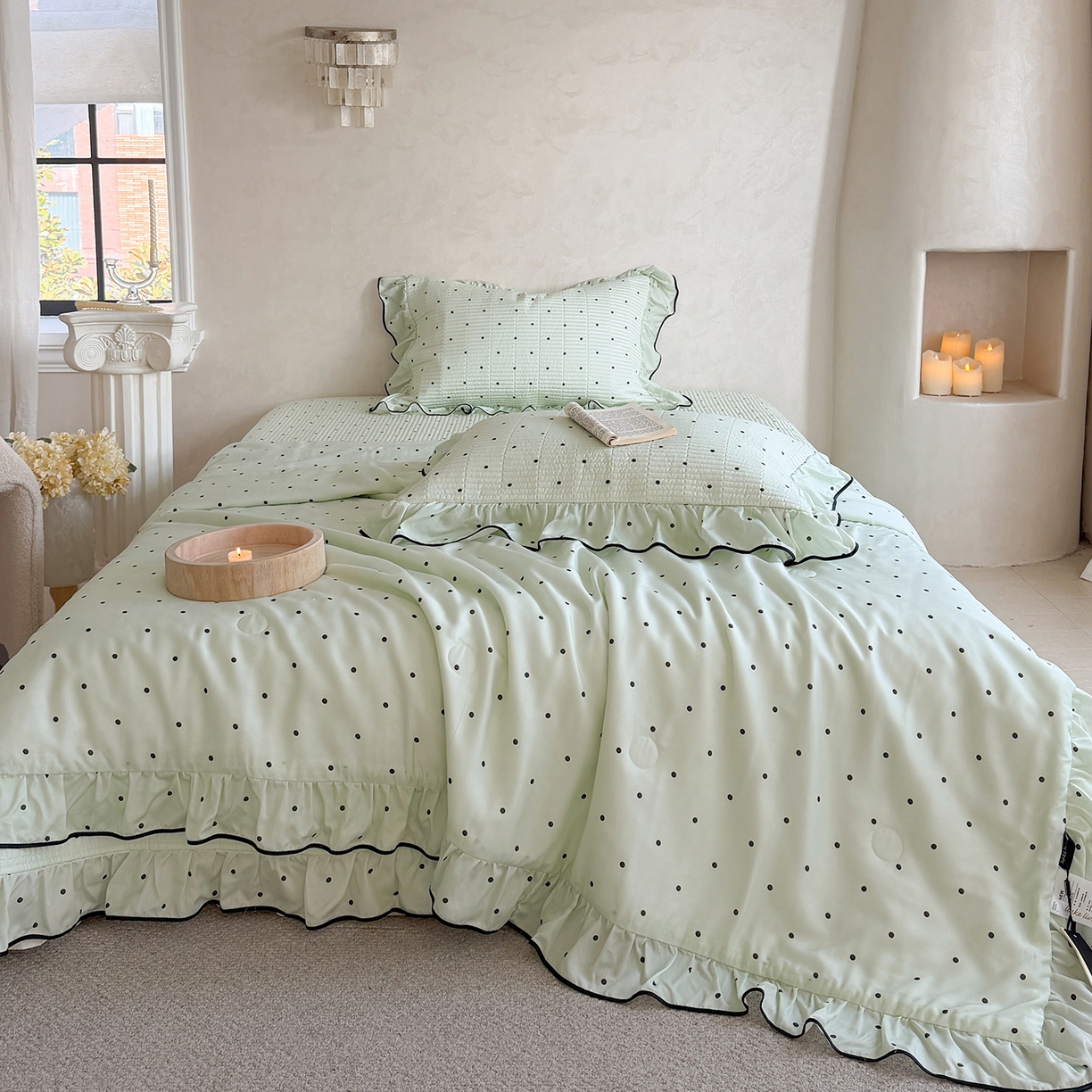 91家纺网 家纺一手货源 找家纺 琳可家居 2026新款波点天丝系列花边款100%莱赛尔纤维天丝床盖可机洗A类床盖三件 薄荷绿