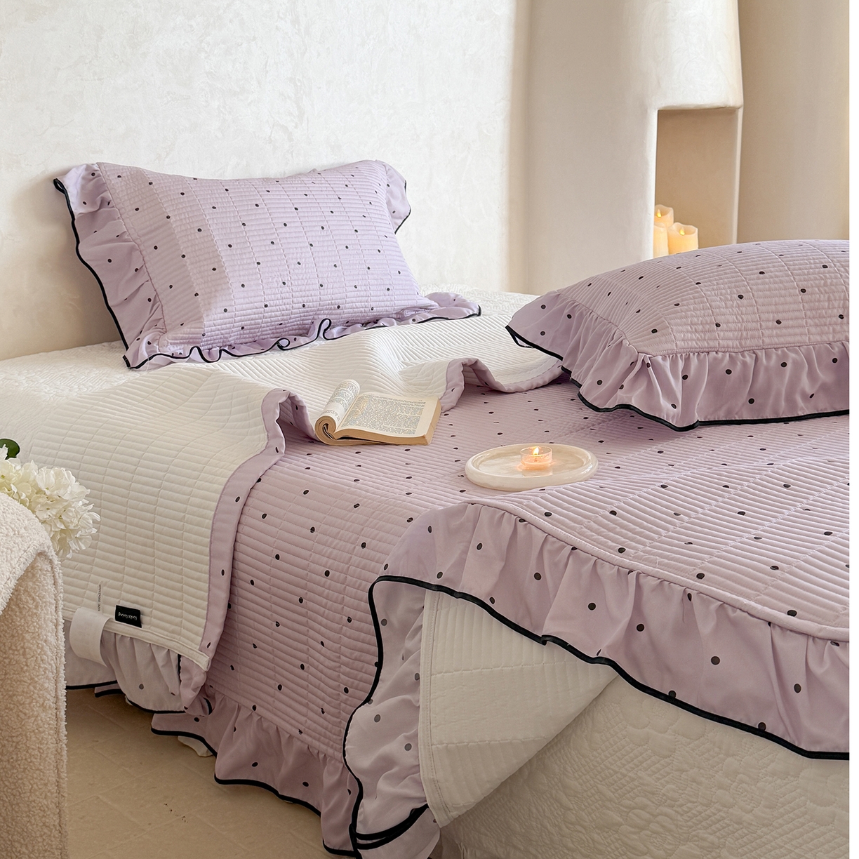 91家纺网 家纺一手货源 找家纺 琳可家居 2026新款波点天丝系列花边款100%莱赛尔纤维天丝床盖可机洗A类床盖三件 清新紫