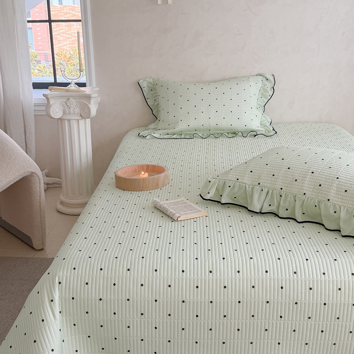 91家纺网 家纺一手货源 找家纺 琳可家居 2026新款波点天丝系列花边款100%莱赛尔纤维天丝床盖可机洗A类床盖三件 薄荷绿