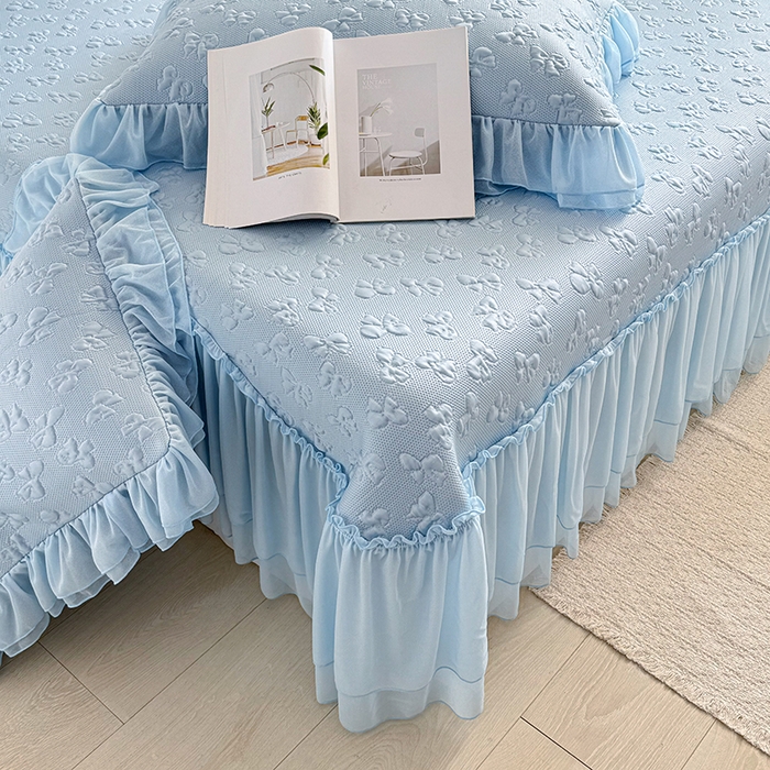 91家纺网 家纺一手货源 找家纺 红夫人 2026新款凉豆豆PE高分子凉感弯边床裙凉席三件套--小确幸（三明治复合+精美手提包） 小确幸蓝色