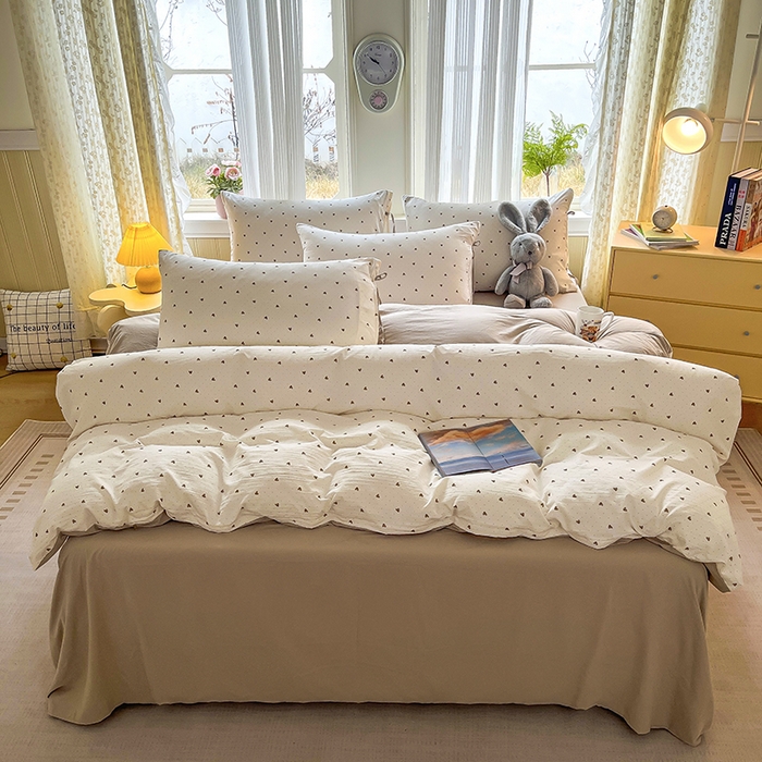 91家纺网 家纺一手货源 找家纺 帛洵家纺 2026新款110g超柔水洗宝宝有氧仿棉四件套（提供买家秀） 小心心-咖