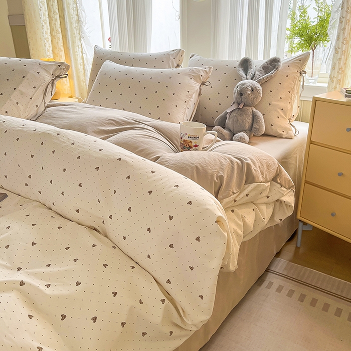 91家纺网 家纺一手货源 找家纺 帛洵家纺 2026新款110g超柔水洗宝宝有氧仿棉四件套（提供买家秀） 小心心-咖