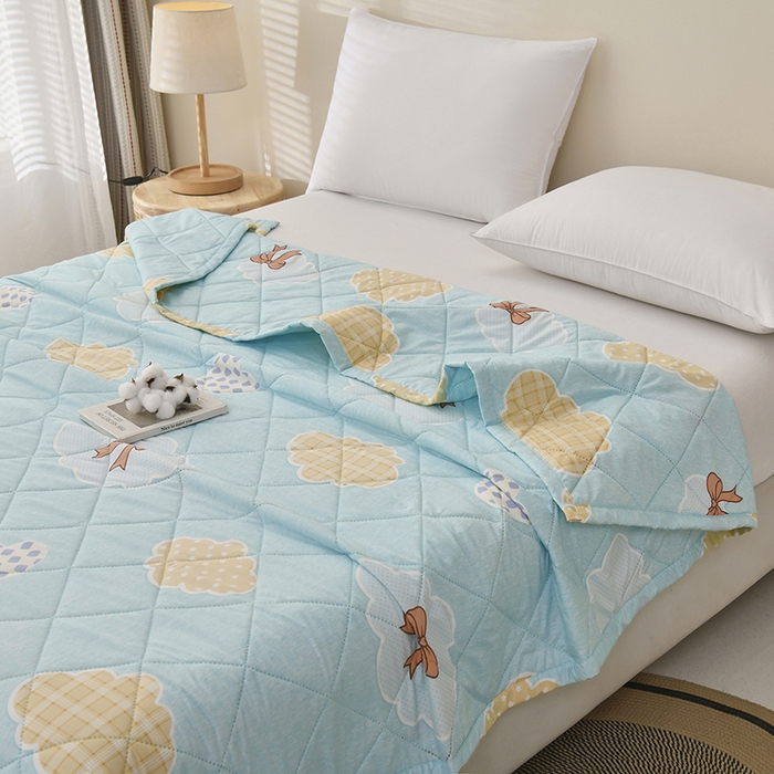 91家纺网 家纺一手货源 找家纺 培童   2025新款超声波亲肤绒夏被夏凉被直播爆款超声波夏被空调被礼品被 云朵