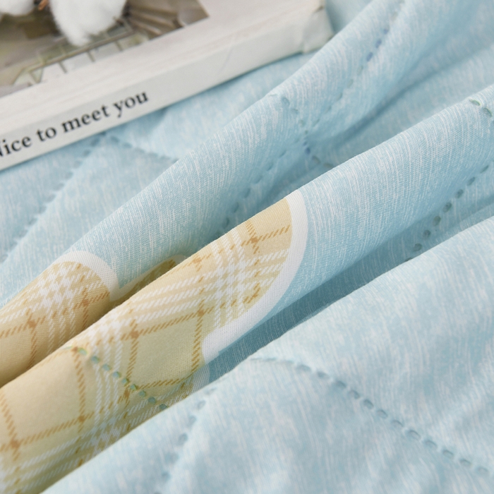 91家纺网 家纺一手货源 找家纺 培童   2025新款超声波亲肤绒夏被夏凉被直播爆款超声波夏被空调被礼品被 云朵