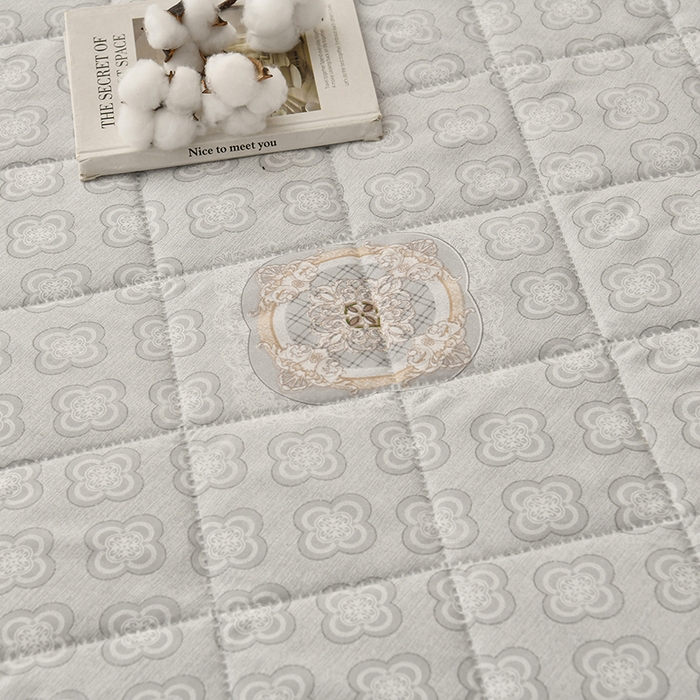 91家纺网 家纺一手货源 找家纺 培童   2025新款超声波亲肤绒夏被夏凉被直播爆款超声波夏被空调被礼品被 简约  灰