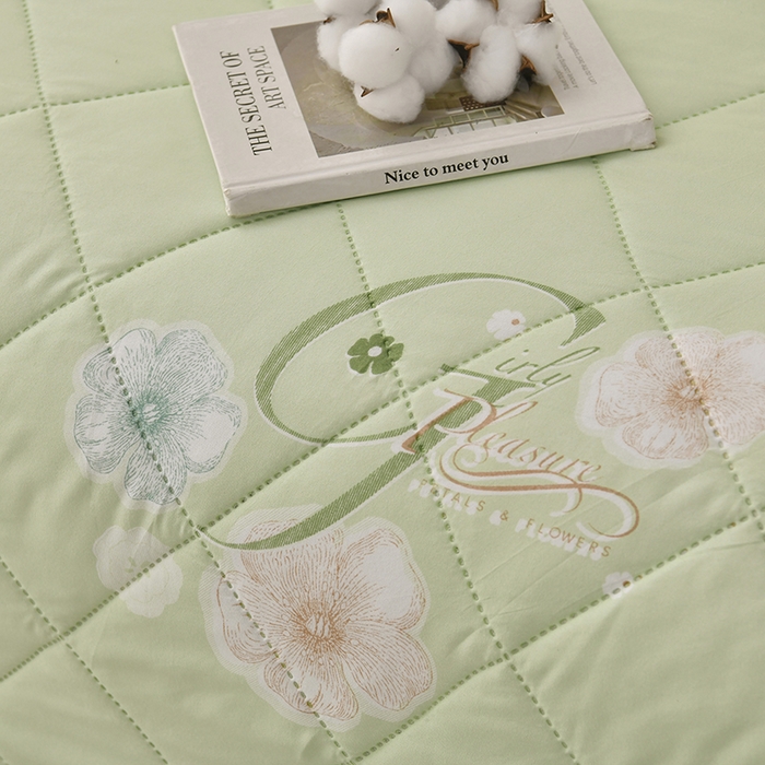 91家纺网 家纺一手货源 找家纺 培童   2025新款超声波亲肤绒夏被夏凉被直播爆款超声波夏被空调被礼品被 浪花多多