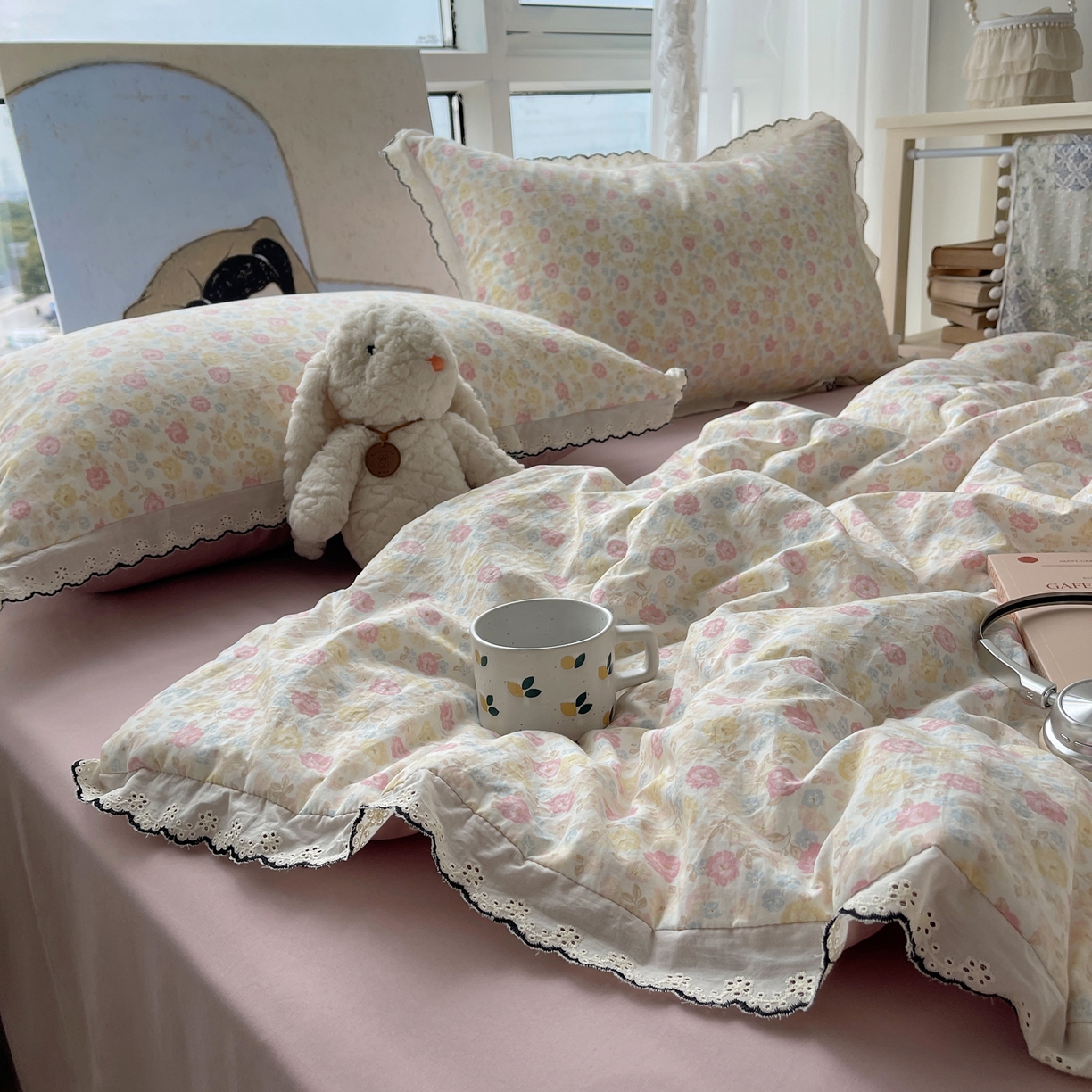 91家纺网 家纺一手货源 找家纺 梵克保罗 2026春夏新款10A抗菌全棉黑色花边云朵棉单夏被/夏被四件套空调被 云朵棉-花团粉簇