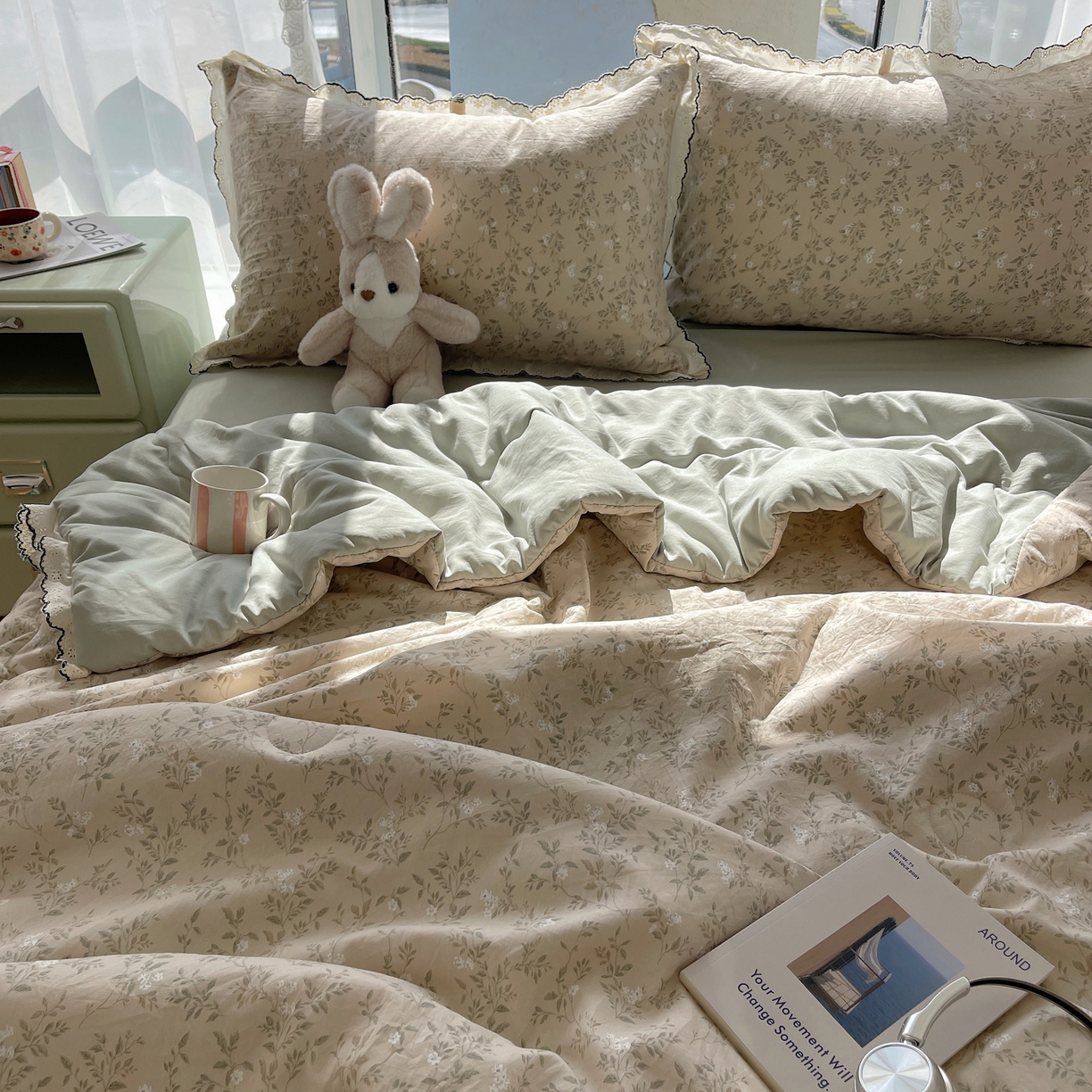 91家纺网 家纺一手货源 找家纺 梵克保罗 2026春夏新款10A抗菌全棉黑色花边云朵棉单夏被/夏被四件套空调被 云朵棉-茶花绘