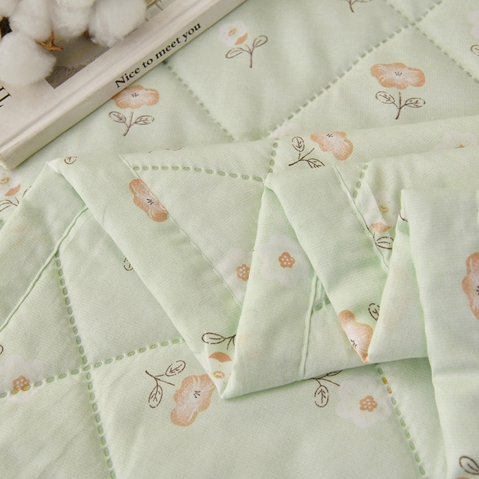 91家纺网 家纺一手货源 找家纺 培童   2025新款超声波亲肤绒夏被夏凉被直播爆款超声波夏被空调被礼品被 清新夏日